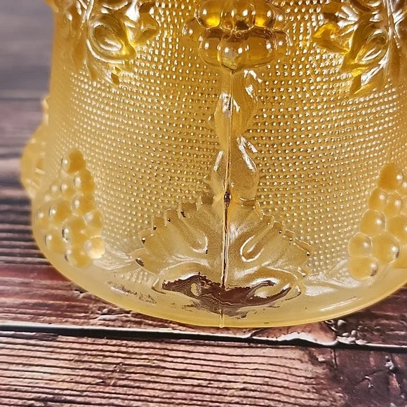 Vintage footed candy dish with lid - Picture 14 of 16